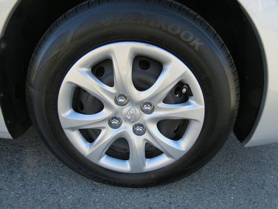 2012 Hyundai Accent  GLS