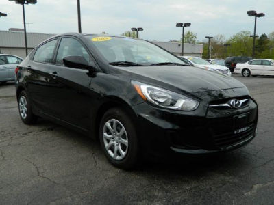 2012 Hyundai Accent  GLS