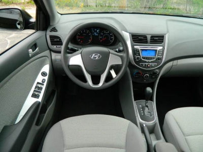 2012 Hyundai Accent  GLS