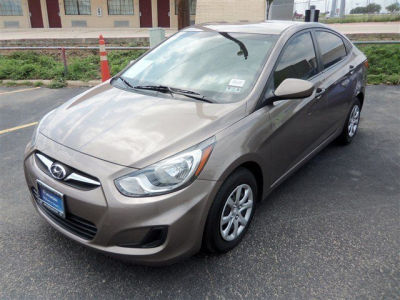 2012 Hyundai Accent GLS