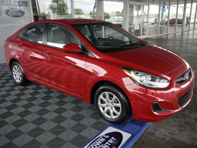 2012 Hyundai Accent  GLS