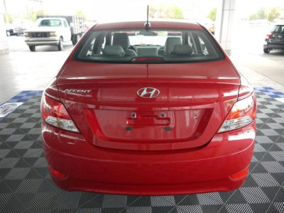 2012 Hyundai Accent  GLS