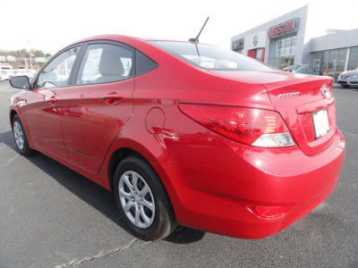 2012 Hyundai Accent GLS