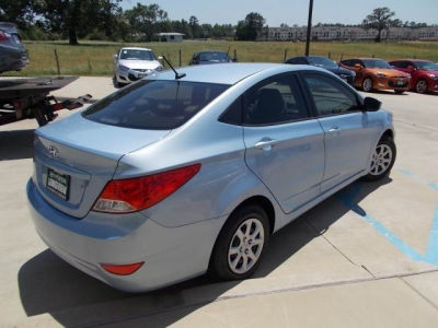 2012 Hyundai Accent  GLS