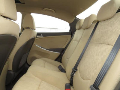 2012 Hyundai Accent  GLS