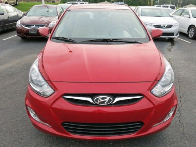2012 Hyundai Accent GLS