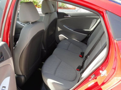 2012 Hyundai Accent  GLS
