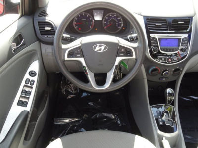 2012 Hyundai Accent  GLS