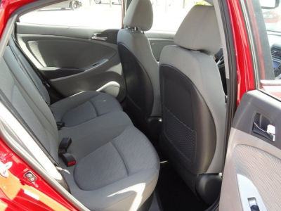 2012 Hyundai Accent  GLS