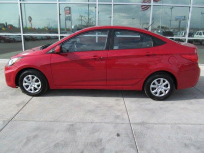2012 Hyundai Accent  GLS