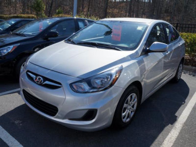 2013 Hyundai Accent  GLS