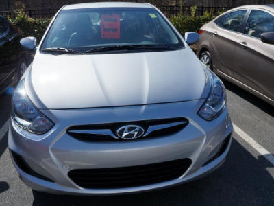 2013 Hyundai Accent  GLS