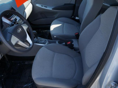 2013 Hyundai Accent  GLS