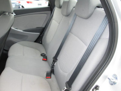 2012 Hyundai Accent  GLS