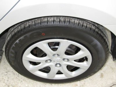 2012 Hyundai Accent  GLS
