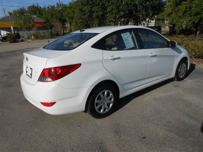 2013 Hyundai Accent GLS