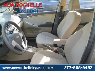 2012 Hyundai Accent  GLS