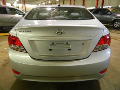 2012 Hyundai Accent  GLS