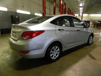 2012 Hyundai Accent  GLS
