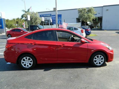 2012 Hyundai Accent  GLS