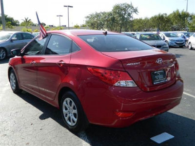 2012 Hyundai Accent  GLS