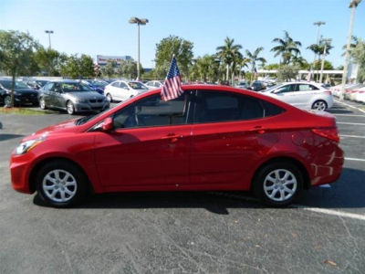 2012 Hyundai Accent  GLS