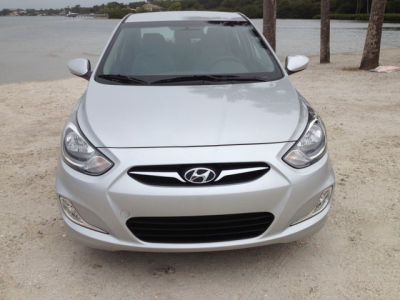 2012 Hyundai Accent GLS