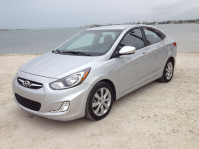 2012 Hyundai Accent GLS