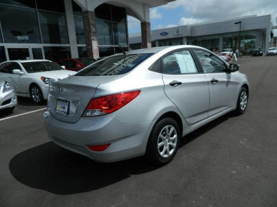 2012 Hyundai Accent  GLS