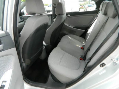 2012 Hyundai Accent  GLS