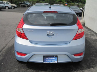 2012 Hyundai Accent  GS