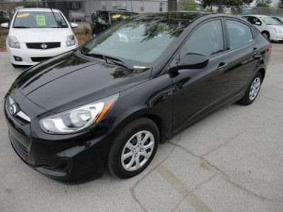 2012 Hyundai Accent  GLS