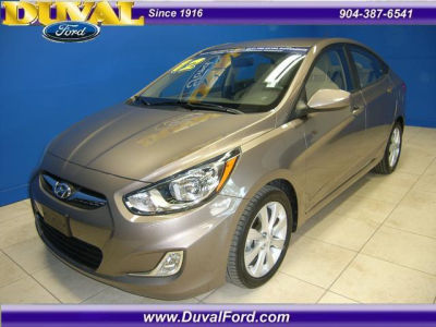 2012 Hyundai Accent GLS