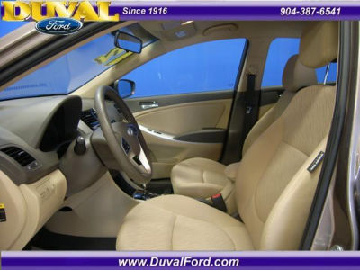 2012 Hyundai Accent GLS
