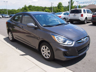 2012 Hyundai Accent  GLS