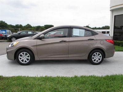 2012 Hyundai Accent GLS