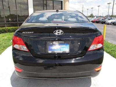 2012 Hyundai Accent  GLS