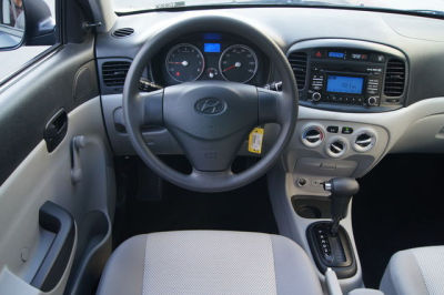 2010 Hyundai Accent  GLS