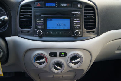 2010 Hyundai Accent  GLS