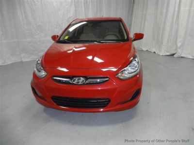 2012 Hyundai Accent  GLS