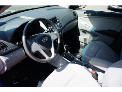 2013 Hyundai Accent GLS