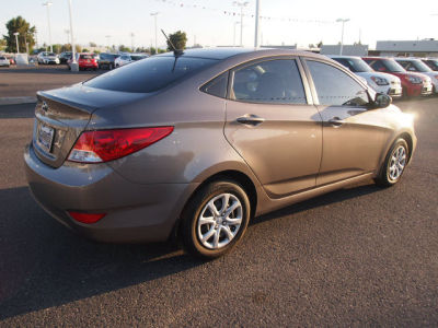 2012 Hyundai Accent  GLS