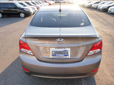 2012 Hyundai Accent  GLS