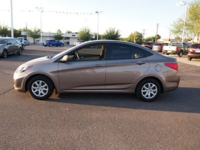 2012 Hyundai Accent  GLS