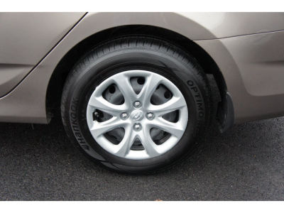 2013 Hyundai Accent  GLS