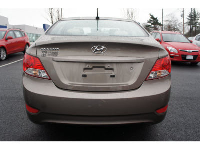 2013 Hyundai Accent  GLS