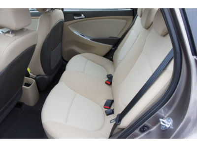 2013 Hyundai Accent  GLS