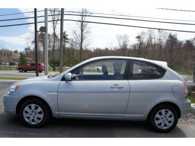 2011 Hyundai Accent  GL