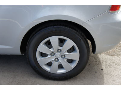 2011 Hyundai Accent  GL