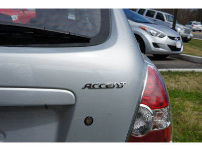 2011 Hyundai Accent  GL